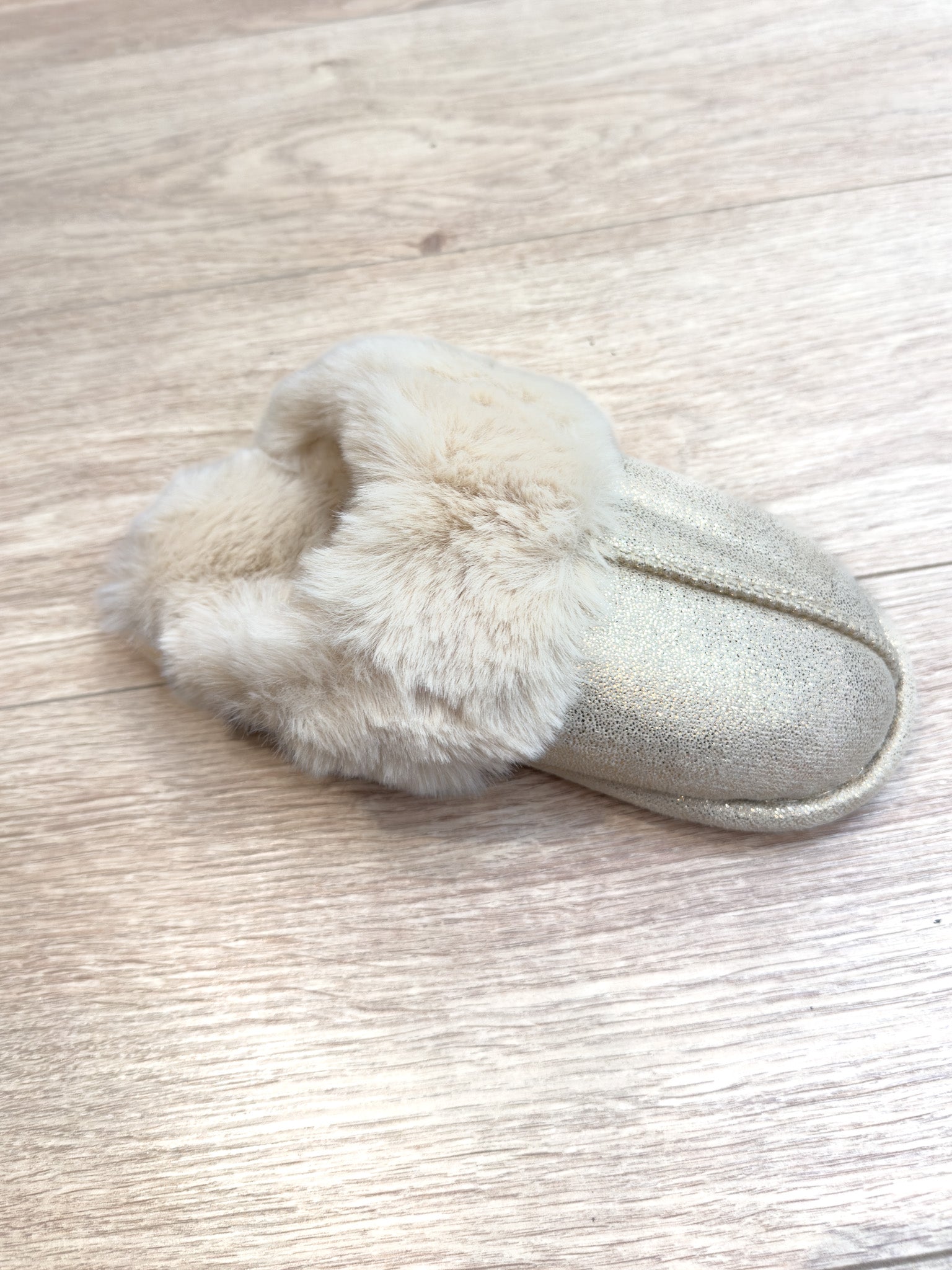 Dan Doré - Chaussons moumoute